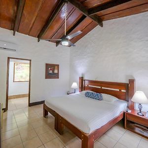 Habitación con Cama King